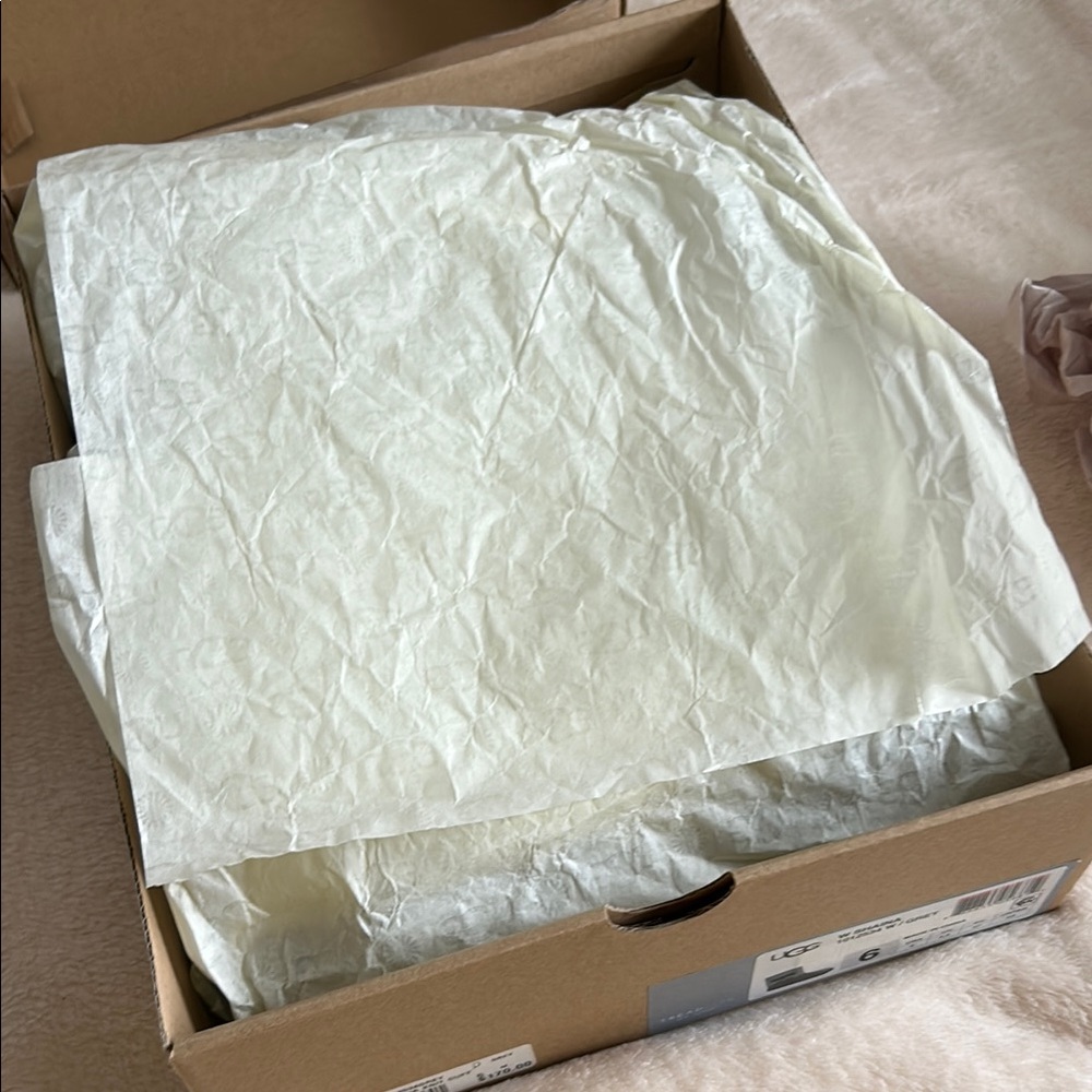 UGG Shaina Knit Cuff Boots - Picture 10 of 10